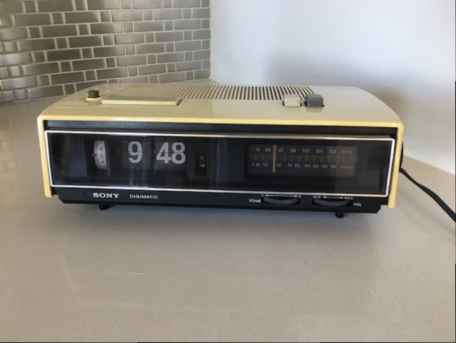 Sony TFM-C650W - Flip Clock Fans Forum