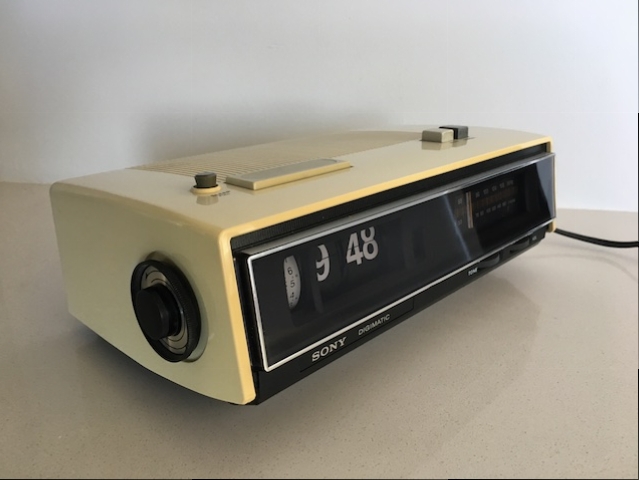 Sony TFM-C650W - Flip Clock Fans Forum