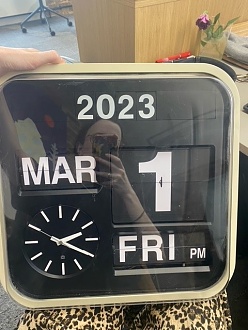 Click image for larger version

Name:	Clock March 1.jpg
Views:	681
Size:	78.4 KB
ID:	28006